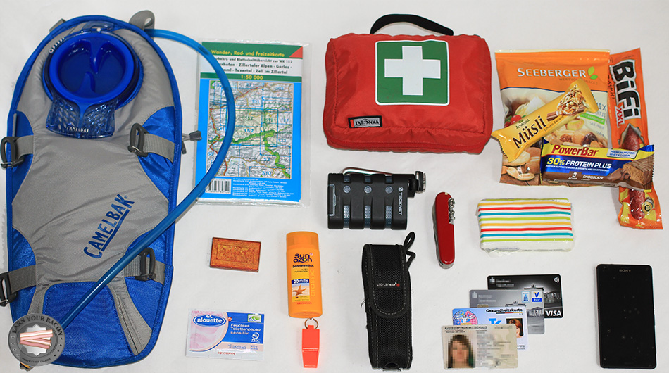[:en]Hiking – 15 things you should always pack in your backpack[:de]15 Dinge, die bei jeder Wanderung in den Rucksack gehören[:]